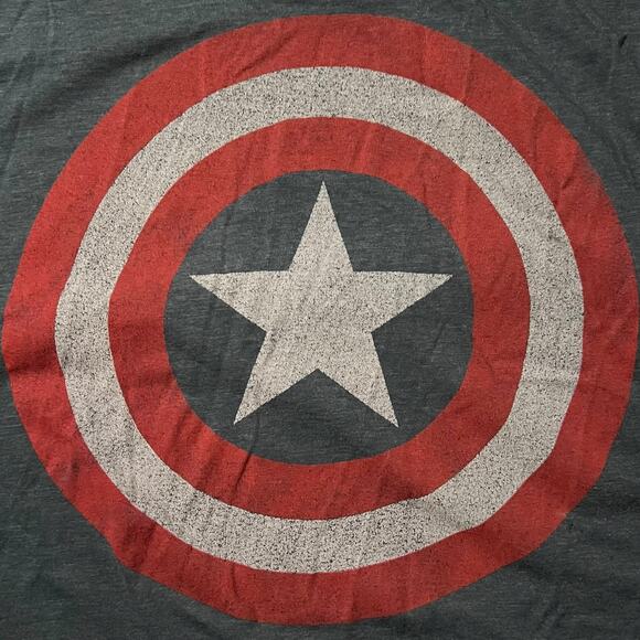 Marvel Comics XL Classic Superhero Graphic Tee Crew Neck Shield Print - Picture 2 of 4